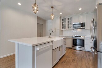 6719 W McRae Way in Glendale, AZ - Building Photo - Building Photo