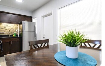 2023 Funston St in Hollywood, FL - Building Photo - Building Photo