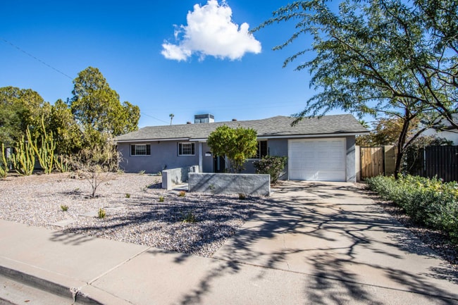 3609 N Navajo Trail in Scottsdale, AZ - Building Photo - Building Photo