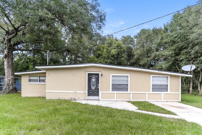 property at 3045 W 15th St