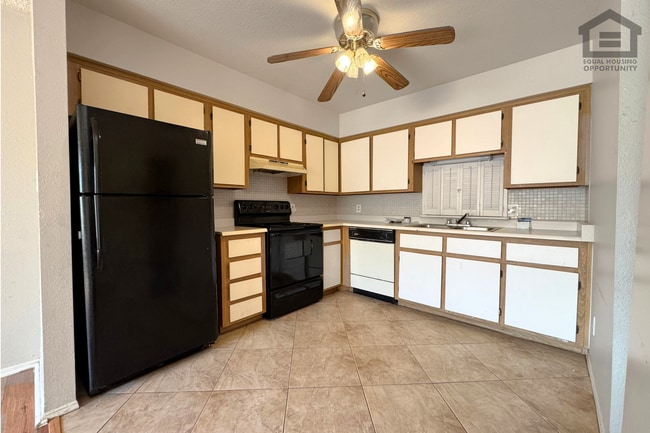 property at 2151 N Meridian Dr