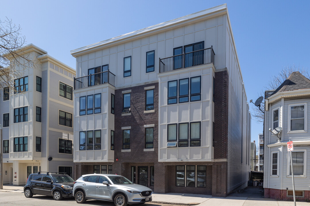 194 Havre St in Boston, MA - Foto de edificio