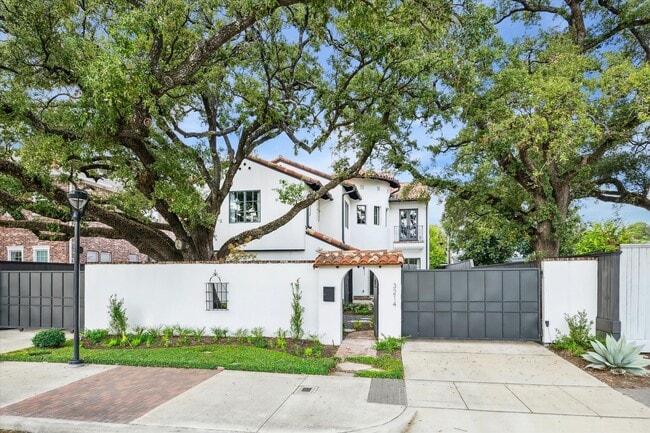 property at 3214 Westheimer Rd