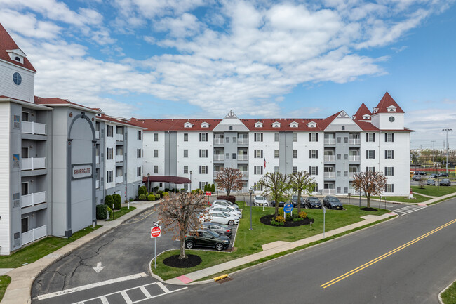 Shore Gate Village Grand Condominium in South Amboy, NJ - Building Photo - Building Photo