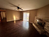 1612 Palmwood Trail in Arlington, TX - Foto de edificio - Building Photo