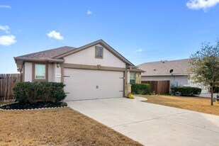 17201 Boecher Ln in Pflugerville, TX - Building Photo