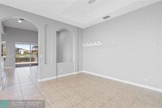 12380 NW 77th Manor in Parkland, FL - Building Photo - Building Photo