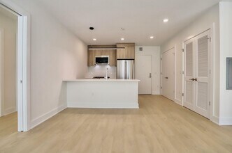 303 Madison St in Hoboken, NJ - Building Photo - Building Photo