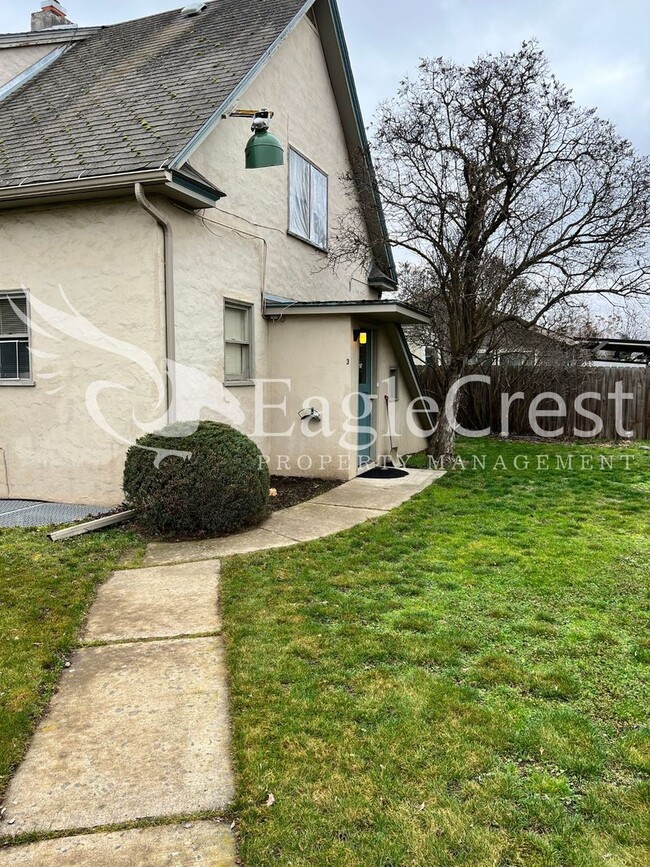 property at 172 Brock St