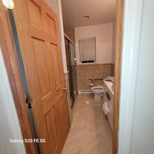 246-07 87th Ave in Queens, NY - Building Photo - Building Photo