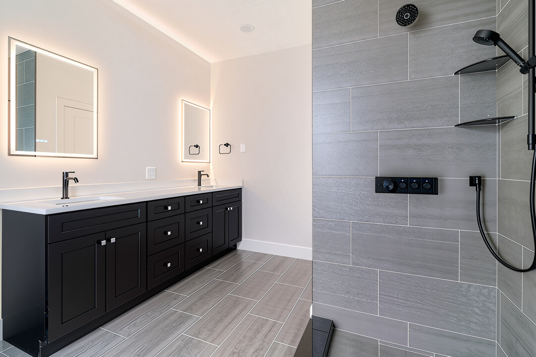 50 Crescent Ave, Unit 1 in Boston, MA - Building Photo