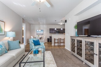 Harrington Square in Leland, NC - Building Photo - Interior Photo