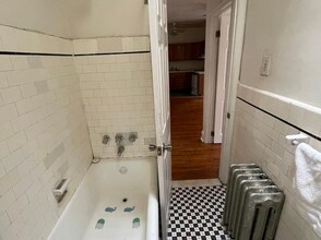 425 N 36th St in Philadelphia, PA - Foto de edificio - Building Photo
