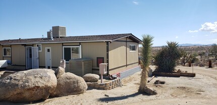 55858 Coyote Rd in Yucca Valley, CA - Building Photo - Building Photo