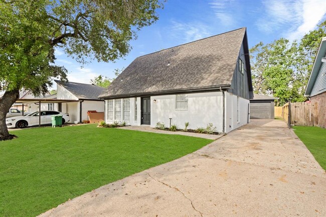 13238 Townwood Dr in Houston, TX - Building Photo - Building Photo