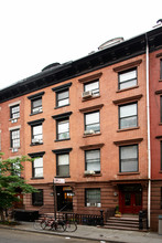 406 W 22nd St in New York, NY - Building Photo - Building Photo