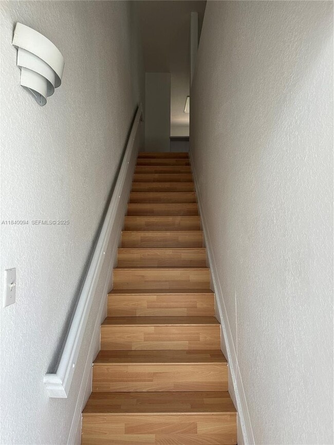 5705 NW 109th Ave in Doral, FL - Building Photo - Building Photo