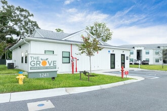 The Grove in Nokomis, FL - Foto de edificio - Building Photo