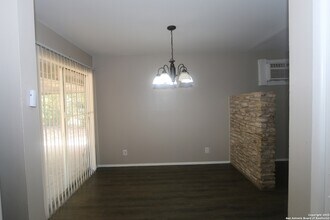 6010 Shoreview Pl, Unit 6-514 in San Antonio, TX - Building Photo - Building Photo