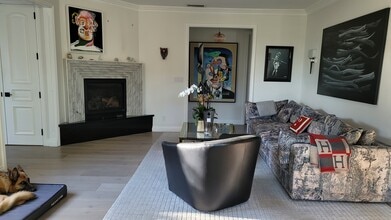 The Londonderry in Los Angeles, CA - Building Photo - Building Photo