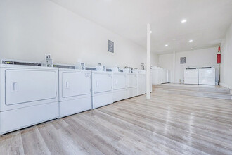 Arrive on the Hill in Thousand Oaks, CA - Building Photo - Building Photo