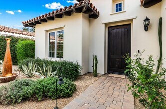 56738 Palms Dr in La Quinta, CA - Building Photo - Building Photo