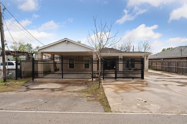 14022 Greenville St in Houston, TX - Building Photo - Building Photo