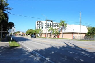 9760 SW 184th St in Cutler Bay, FL - Foto de edificio - Building Photo