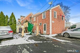 234 Linwood Ave in Fairfield, CT - Building Photo - Building Photo