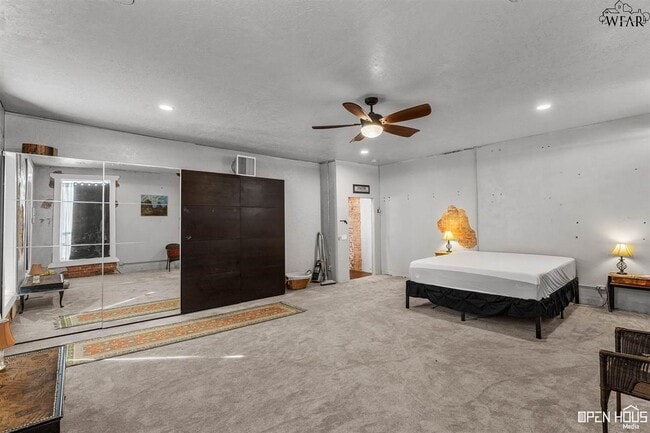 property at 101 N Waggoner St