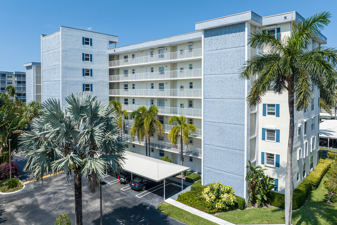 Harbourside on the Intracoastal in Delray Beach, FL - Building Photo