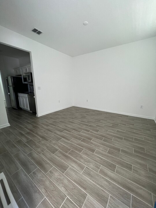 6308 Chirpine Ln in St. Cloud, FL - Building Photo