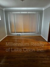 8505 W Seven Mile Rd in Detroit, MI - Building Photo - Building Photo