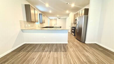 2340 Mooneye Ct in Shenandoah, TX - Building Photo - Building Photo