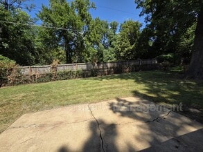 2321 Noll Dr in St. Louis, MO - Building Photo - Building Photo