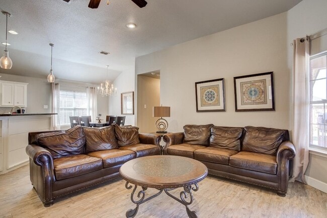 2204 101st St in Lubbock, TX - Building Photo - Building Photo