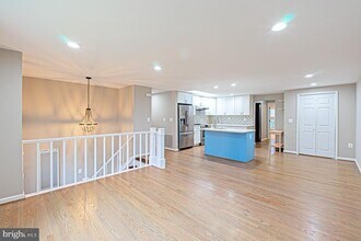 9705 Locust Hill Dr in Great Falls, VA - Building Photo - Building Photo