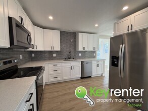 7045 S Montgomery St in Tacoma, WA - Building Photo - Building Photo