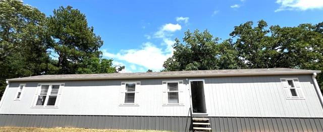 150 Co Rd 3459 in Hawkins, TX - Building Photo