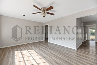 435 Slade Ave in Haysville, KS - Building Photo - Building Photo