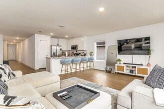 6793 Paso Fino Dr in Bellview, FL - Building Photo - Building Photo