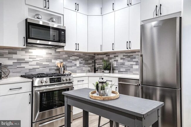 256 15th St SE in Washington, DC - Building Photo - Building Photo