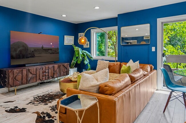 property at 2700 Cahuenga Blvd E