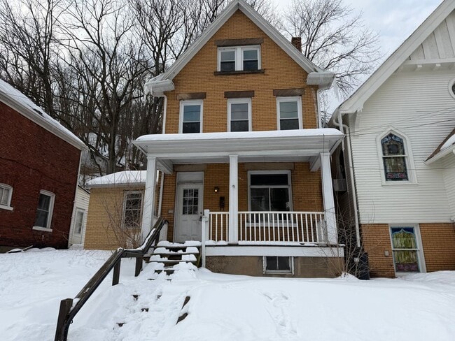 property at 526 Westinghouse Ave