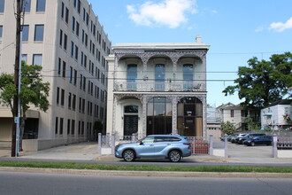 1529 Jackson Ave in New Orleans, LA - Building Photo - Building Photo