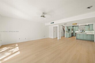 9002 SW 62nd Terrace in Miami, FL - Building Photo - Building Photo