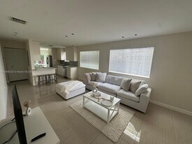 9464 Abbott Ave in Surfside, FL - Building Photo