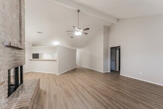 2406 Heathergold Dr in Houston, TX - Building Photo - Building Photo