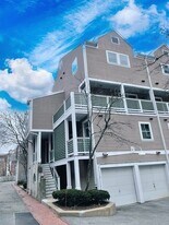 26 Alton Pl, Unit A in Brookline, MA - Building Photo