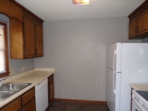 309 E Emerald Dr in Enterprise, AL - Building Photo - Building Photo